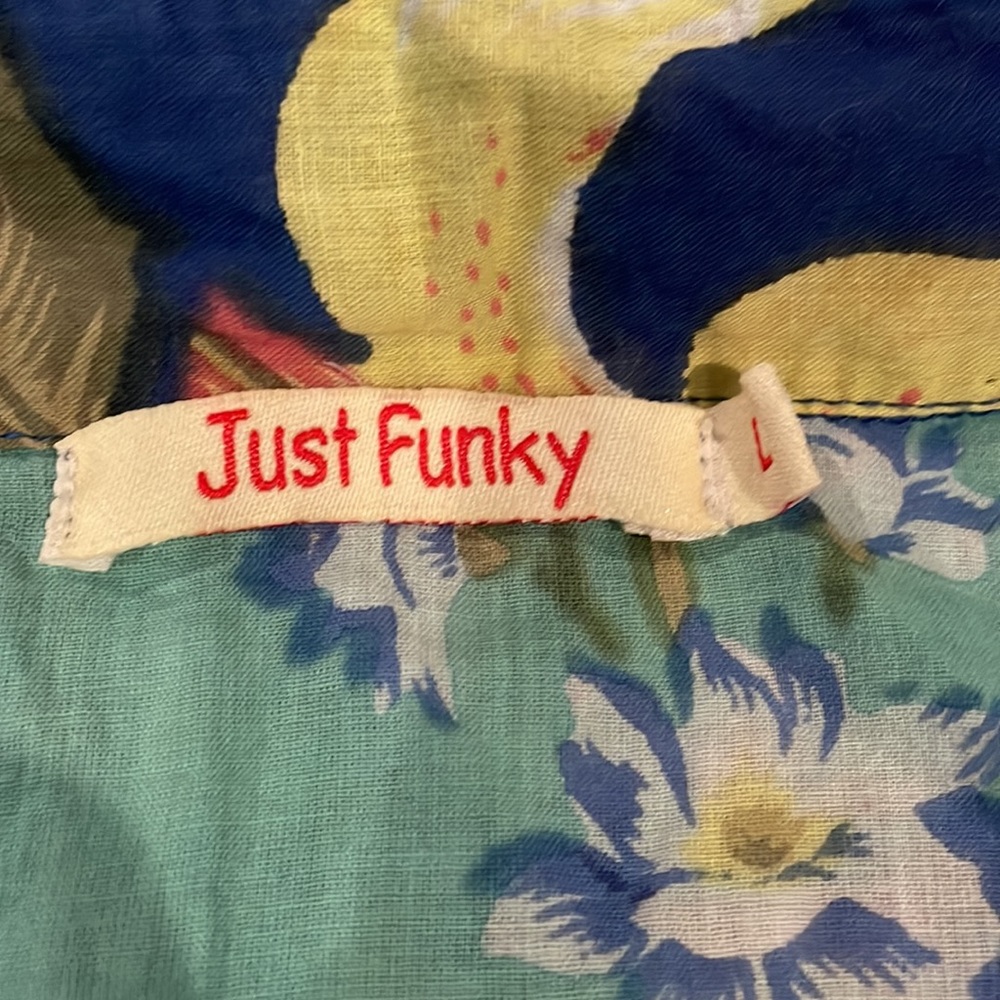 Just Funky floral printed button down tunic - Picture 2 of 2
